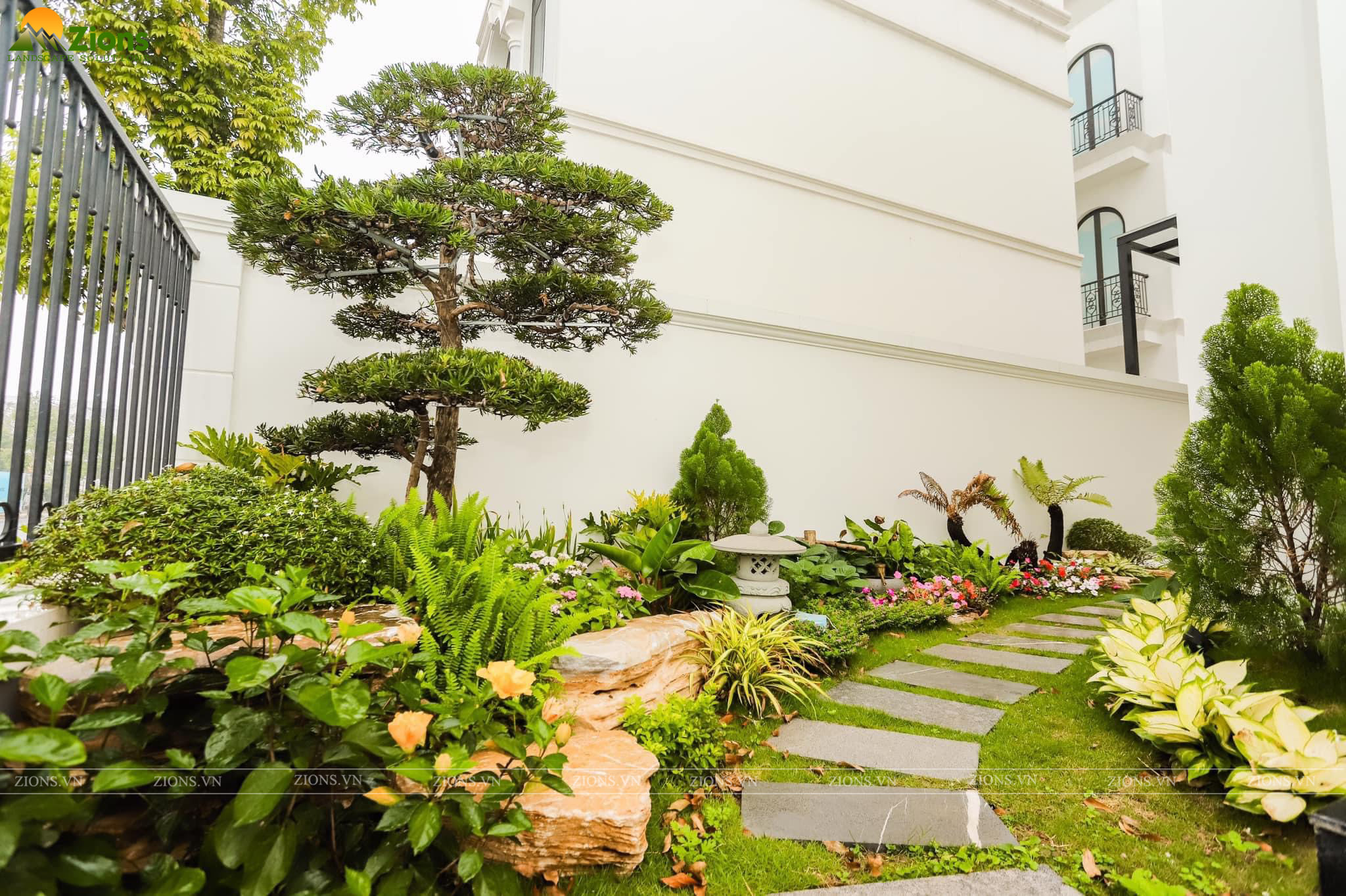 thi công sân vườn biệt thự vinhomes
